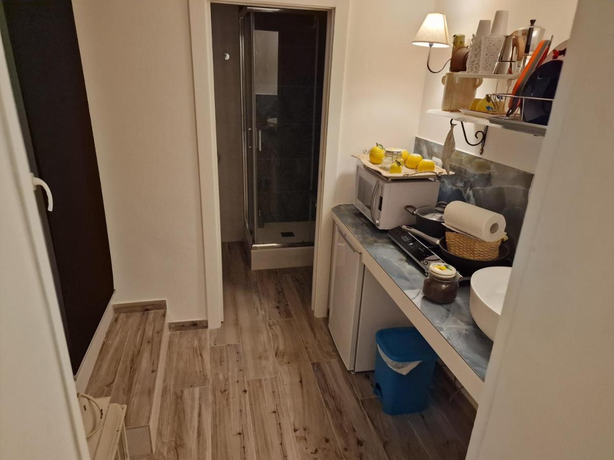 Case Di Paola Via Melo Appartamenti Bari Luaran gambar