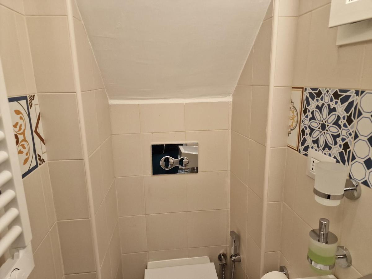 Case Di Paola Via Melo Appartamenti Bari Luaran gambar